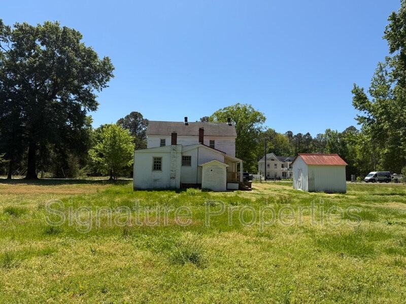11934 Mill Rd - Photo 3 of 14