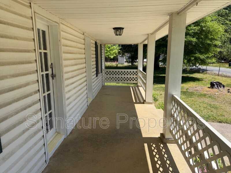 11934 Mill Rd - Photo 4 of 14