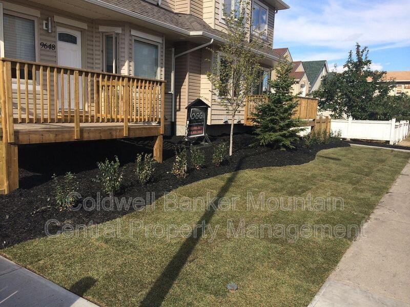 9648 106 Ave Nw #4 - Photo 4 of 32