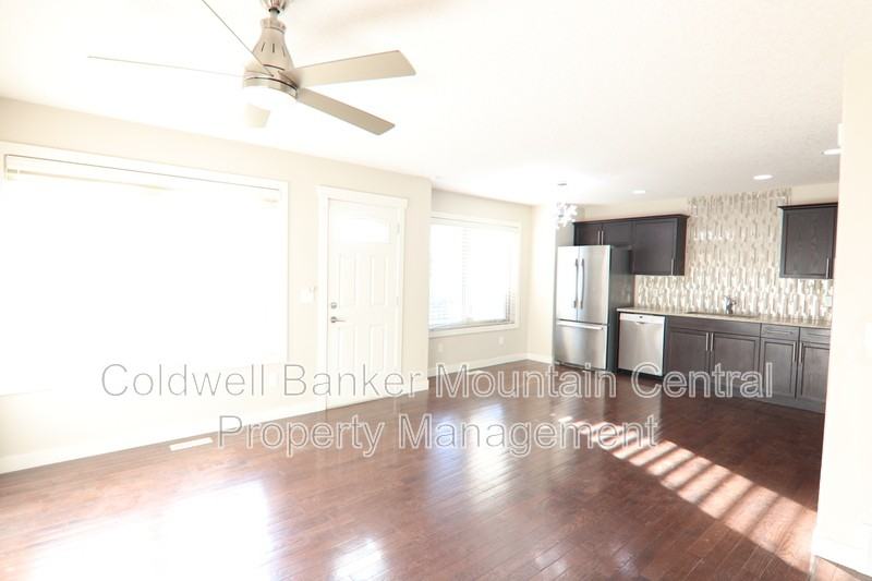 9648 106 Ave Nw #4 - Photo 7 of 19