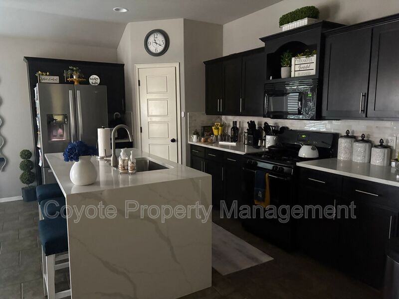 11208 N 146th East Ave - Photo 4 of 19