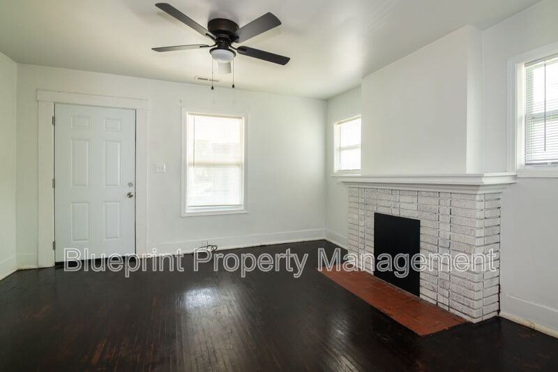 4929 Avenue R - Photo 2 of 13