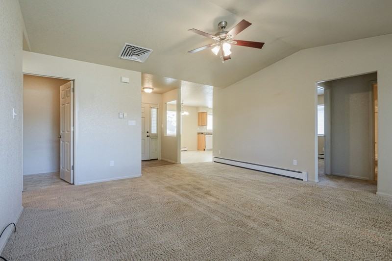 428 1/2 Keener St - Photo 3 of 10