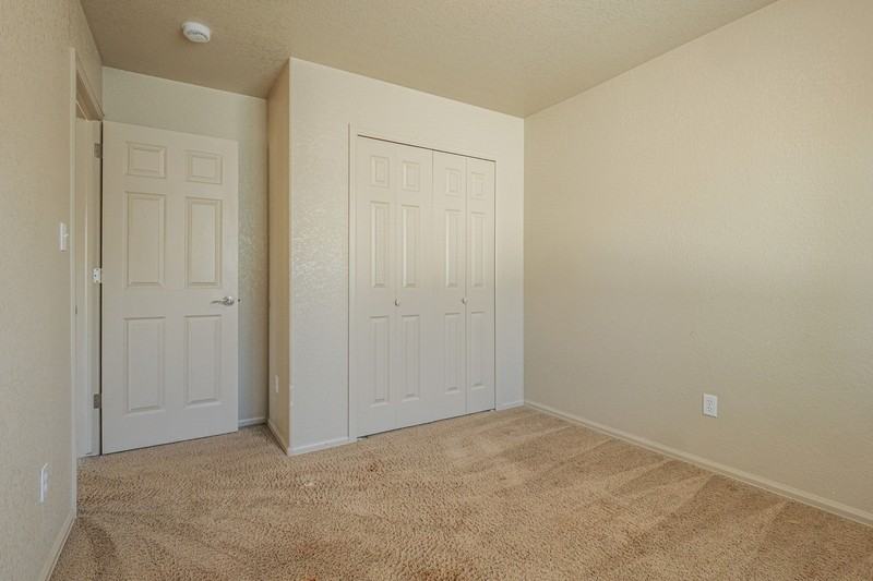 428 1/2 Keener St - Photo 7 of 10