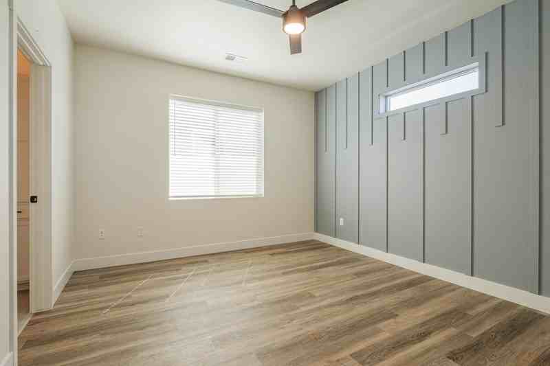 2461 Revere Rd - Photo 5 of 10