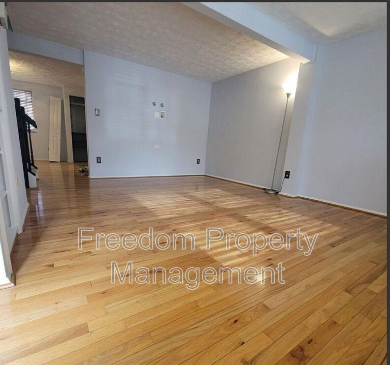 7974 Tyson Oaks Cir - Photo 6 of 30