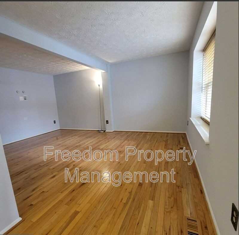 7974 Tyson Oaks Cir - Photo 7 of 30