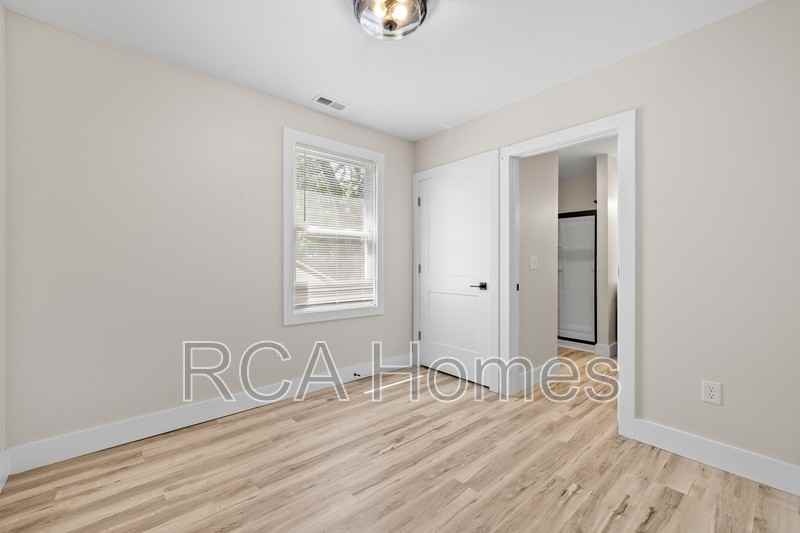 1436 S New Jersey St #C - Photo 5 of 10