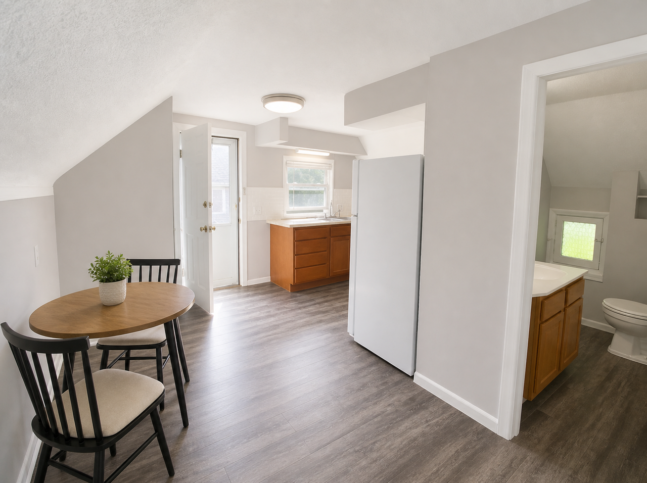 3104 Coit Ave Ne - Photo 2 of 12