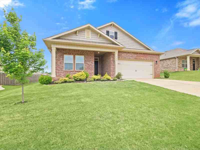 227 Poplar Hollow Dr - Photo 2 of 34