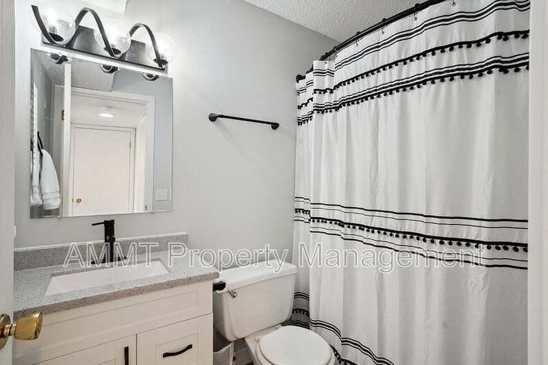 743 Westwinds Dr #1 - Photo 3 of 8