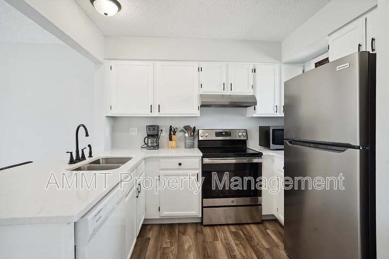 743 Westwinds Dr #1 - Photo 6 of 8