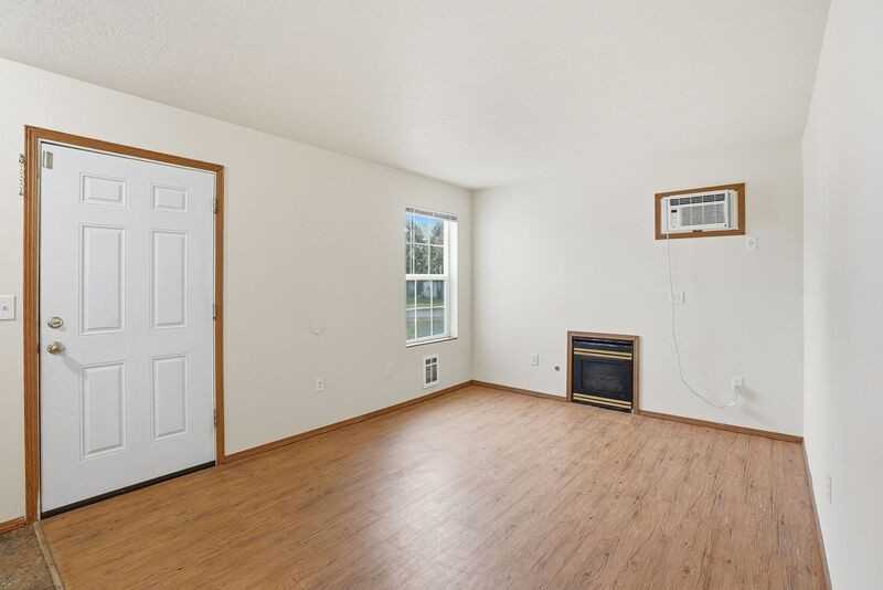 13221 E 31st Ct #2 - Photo 6 of 20