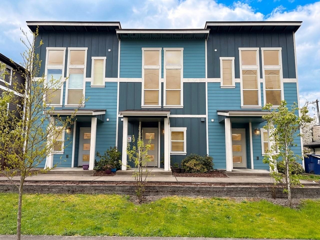 Junett St Townhouses - Photo 2 of 10