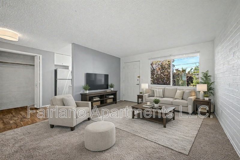428 E 5th Ave #8 - Photo 2 of 10
