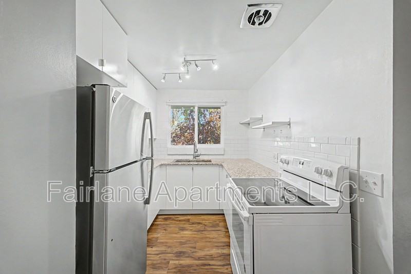 428 E 5th Ave #8 - Photo 6 of 10