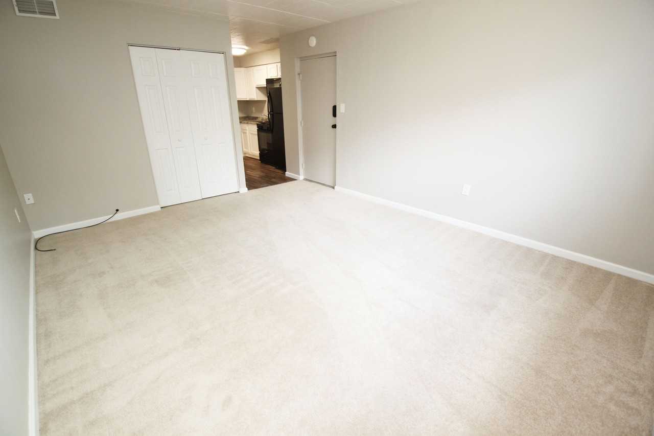 444 ORCHARD AVENUE -- 311 - Photo 5 of 9