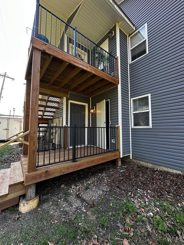 Large 2 Bedroom Apartments - Photo 4 of 4
