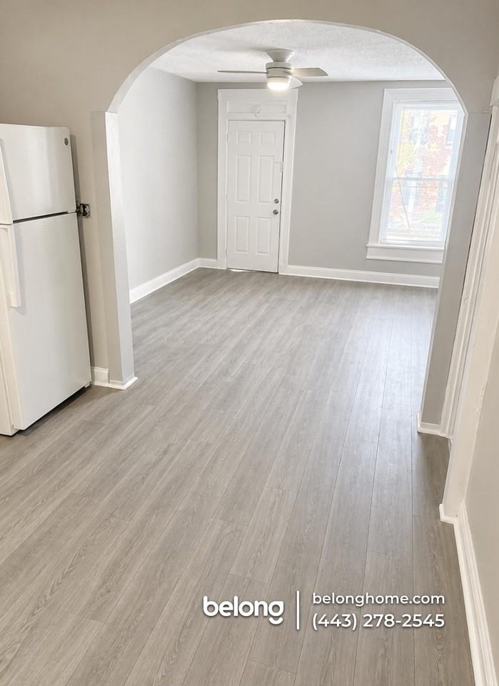 1111 W Lombard St - Photo 2 of 9