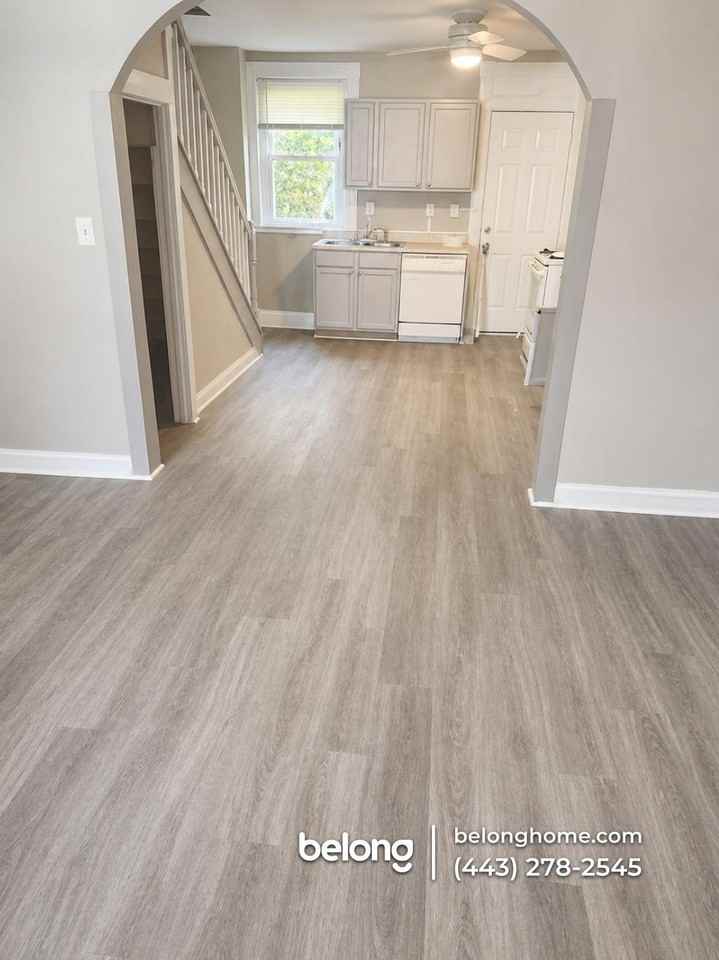 1111 W Lombard St - Photo 3 of 9