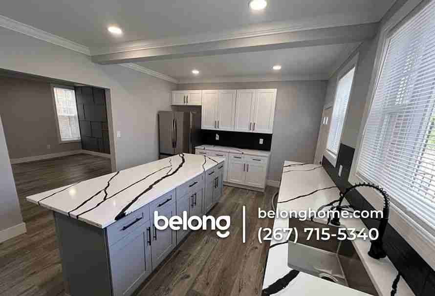 7048 N Broad St - Photo 7 of 9
