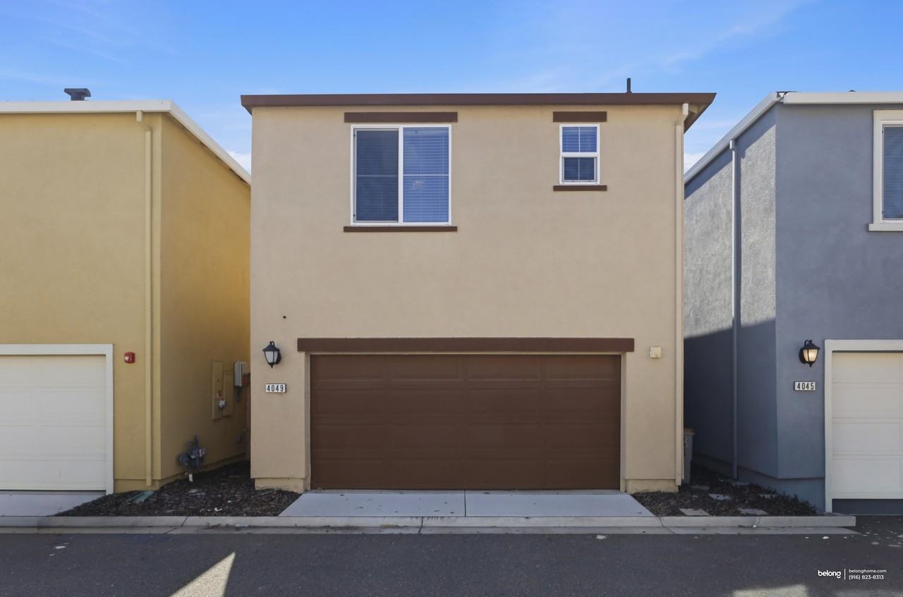 4049 Dover St - Photo 5 of 26