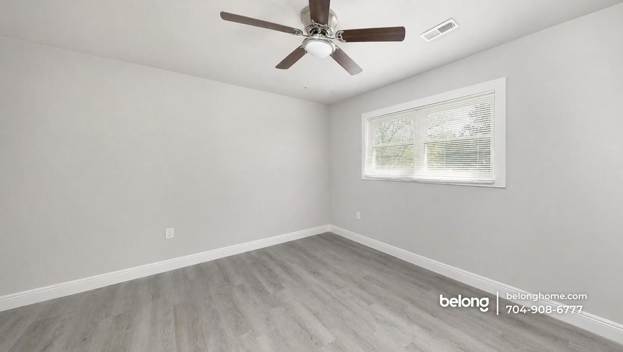 3216 Credenza Rd - Photo 3 of 12