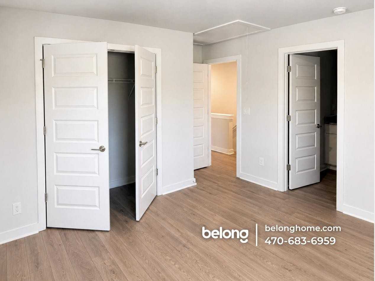 300 Dempsey Dr - Photo 4 of 9