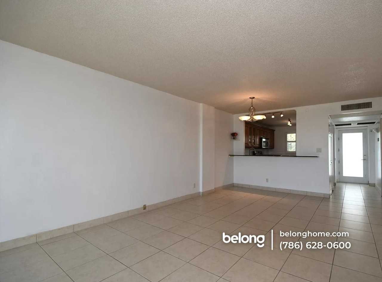 121 Royal Park Dr #3A - Photo 6 of 9