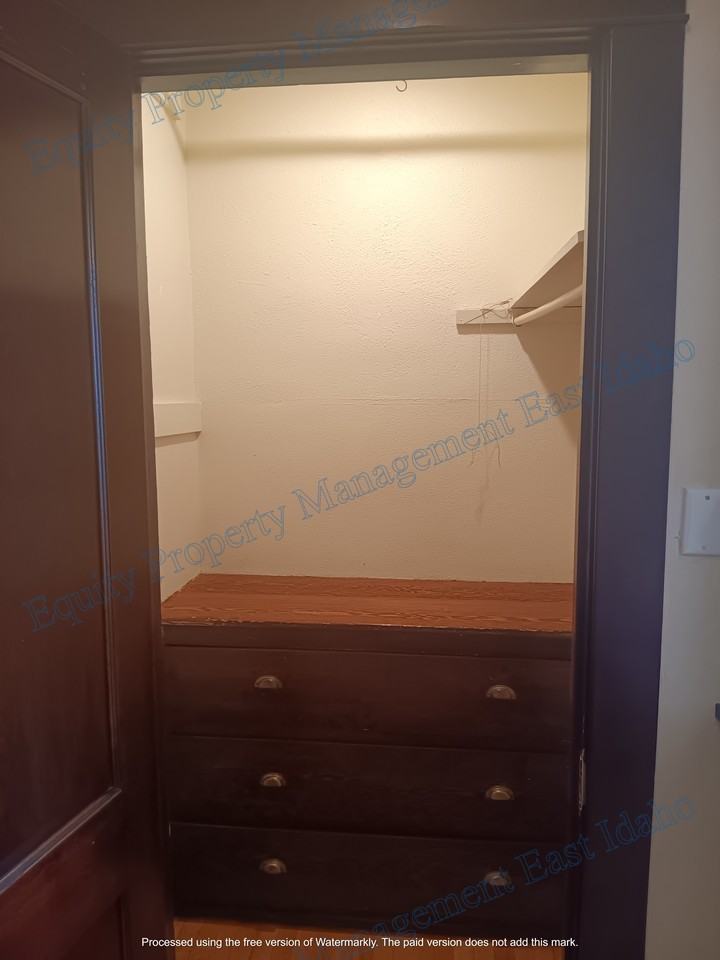 ID - 340 S Arthur Ave - LB - Photo 5 of 15