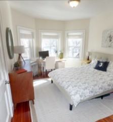 389 Harvard St #2R - Photo 3 of 4