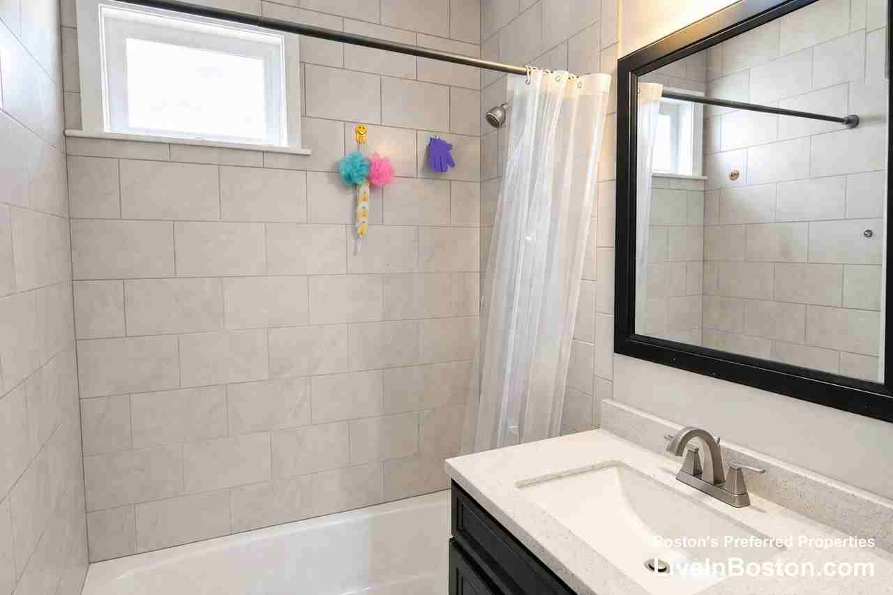 Litchfield St - Photo 7 of 17