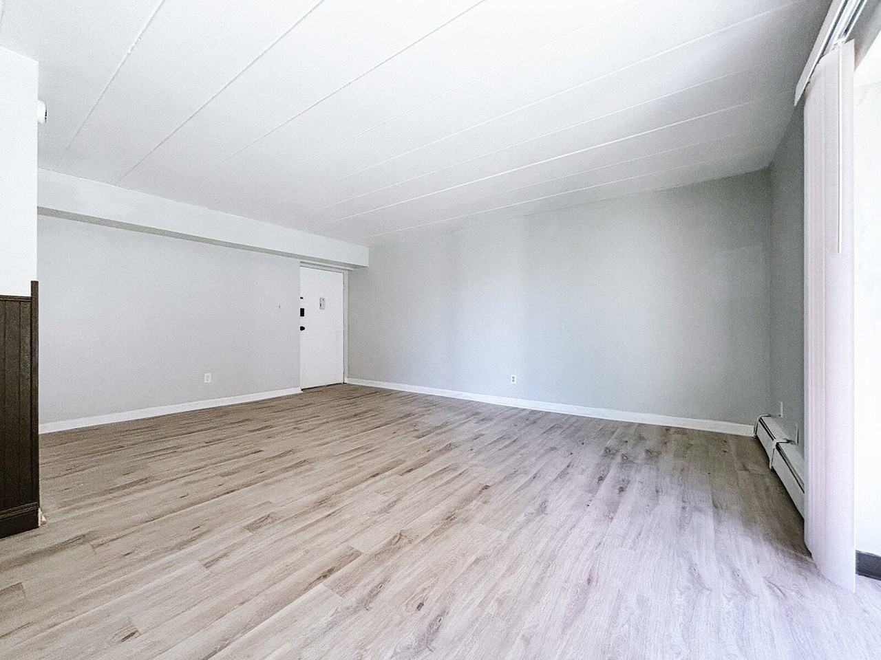 2680 Montana Avenue - Photo 4 of 18