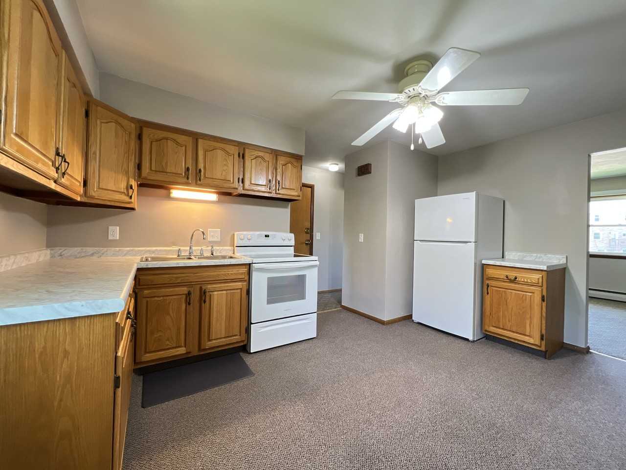 1722 Hamblin Court - Photo 4 of 14