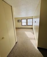 featured image of 9 E 10th Ave
