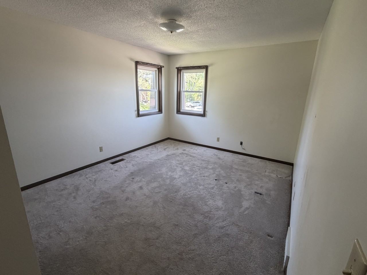 524 Breezy Point Drive - Photo 6 of 30