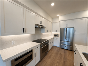 414 Main St #210