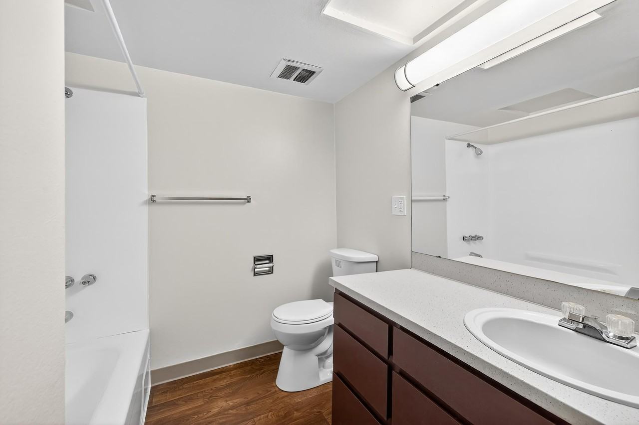 Greentree - Photo 6 of 50