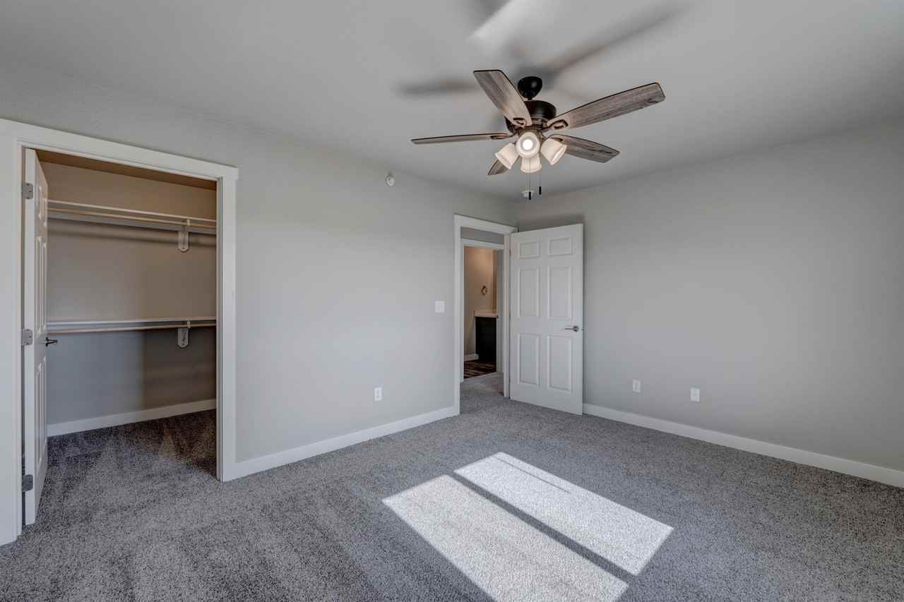 4809 5th Street - Photo 3 of 29
