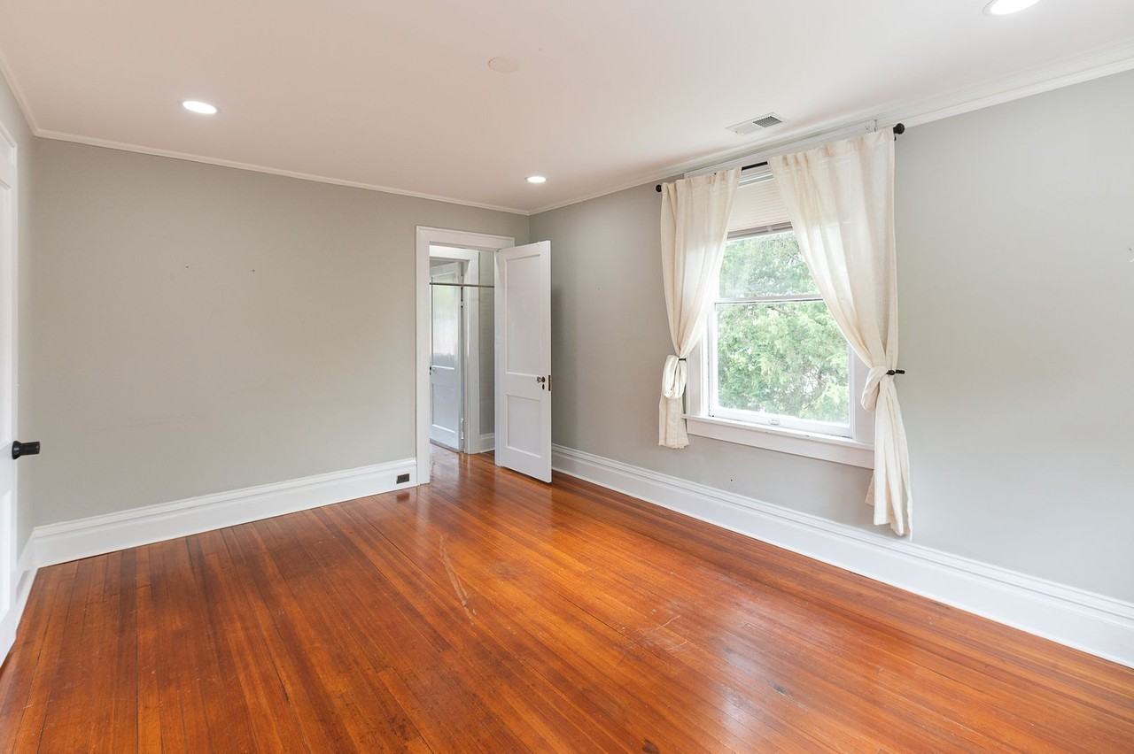 501 Steele - Photo 7 of 50