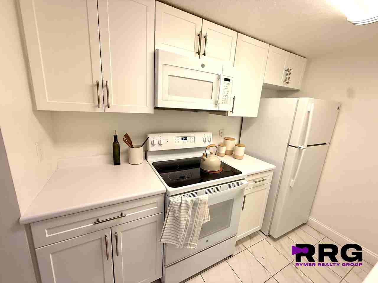 Norwest Dr #812 - Photo 7 of 19