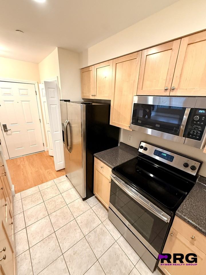 Norwest Dr #938 - Photo 7 of 20