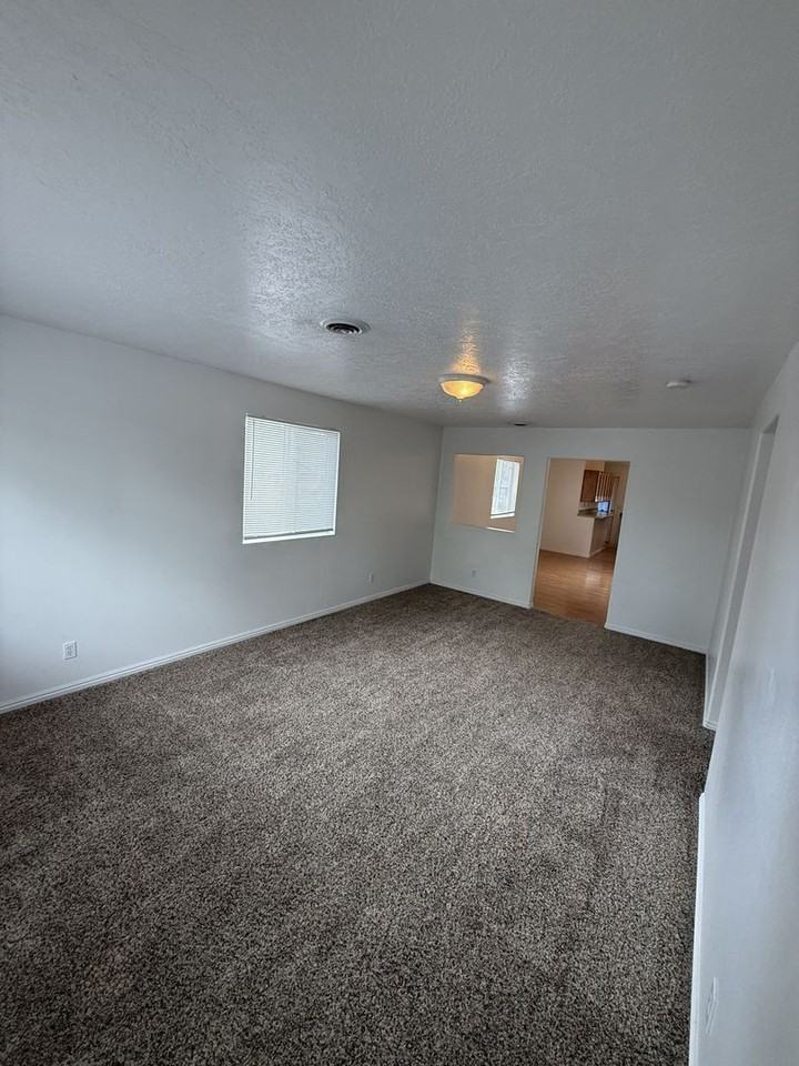 345 Randolph Ave #1 - Photo 3 of 24