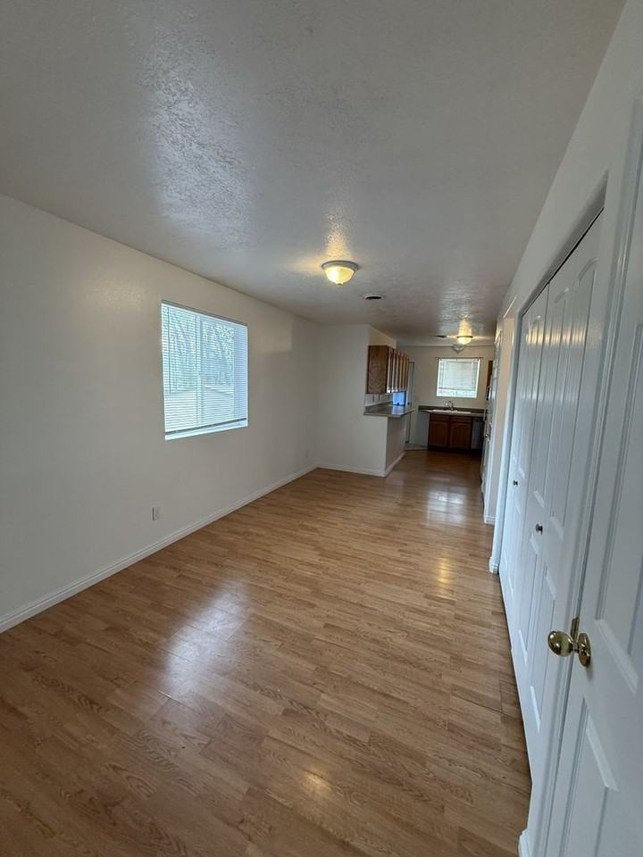345 Randolph Ave #1 - Photo 6 of 24