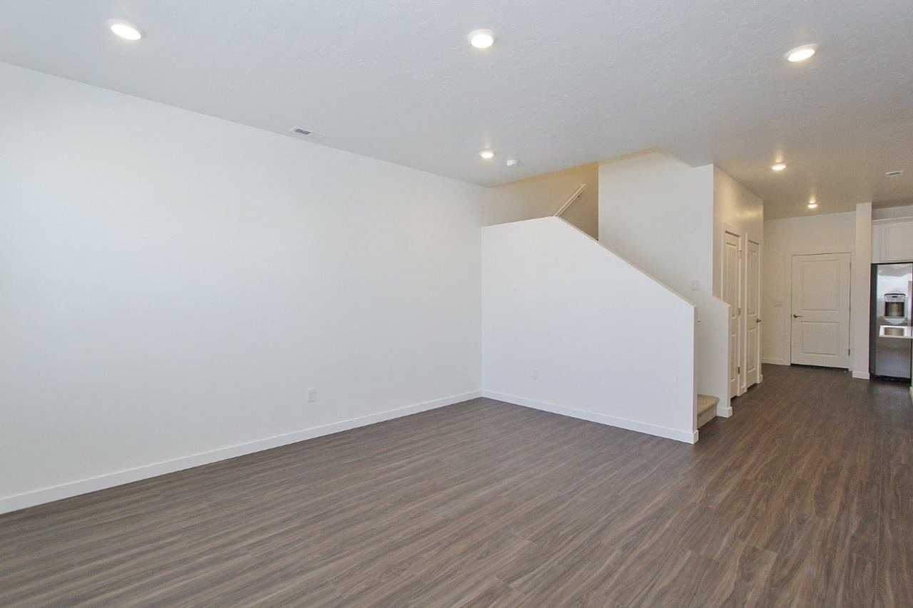 4155 W Perspective St - Photo 4 of 29