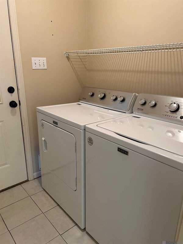 5050 Stumberg Ln - Photo 7 of 10