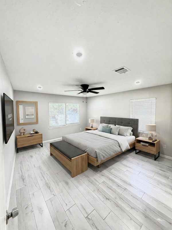10402 Hinds St - Photo 2 of 6