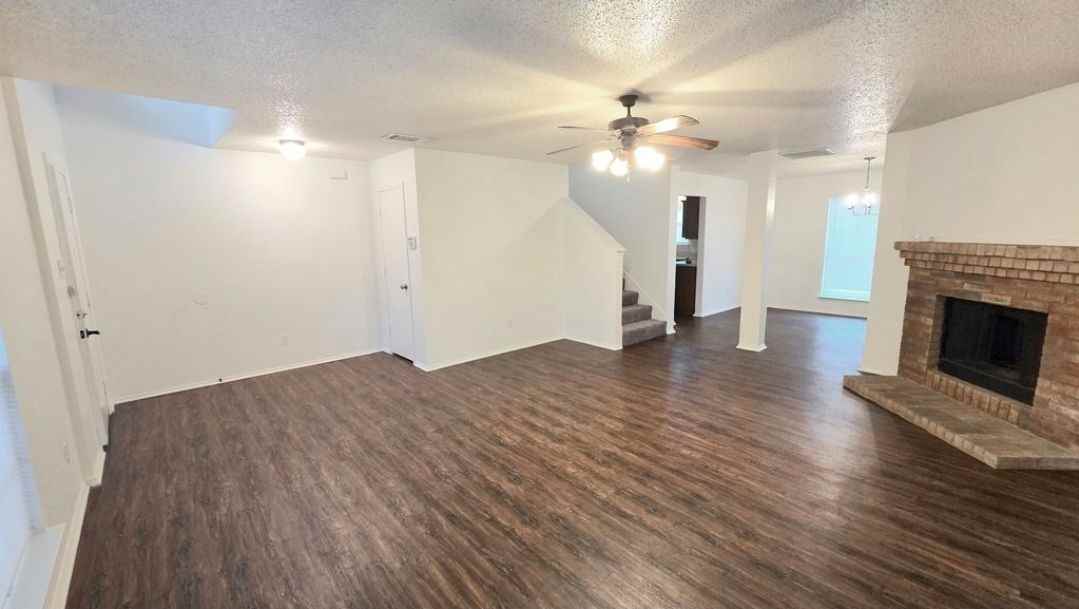 2817 Island Wren Dr - Photo 2 of 22