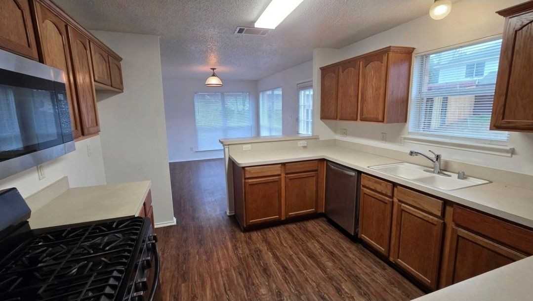 2817 Island Wren Dr - Photo 3 of 22