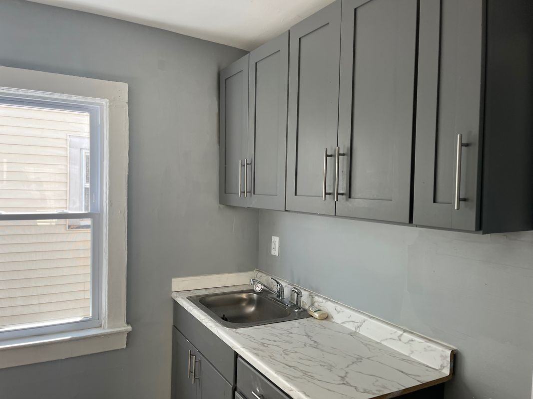 19 Cottage Pl ##2 - Photo 3 of 12